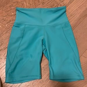 Women’s Old Navy Active Biker Shorts